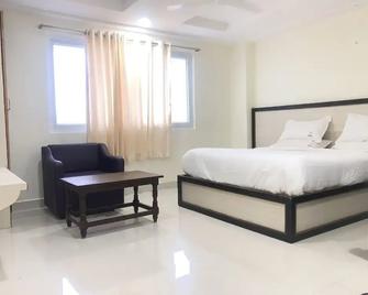 Hotel Prakash - Velankanni - Bedroom