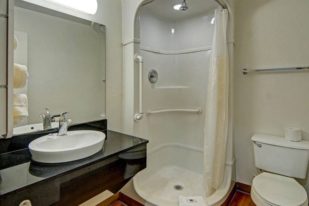 Motel 6 Longview, TX - לונגוויו