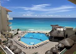 Ocean View Apartments - Cancún - Pool