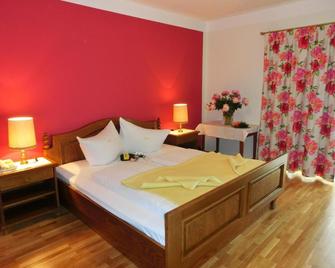 Hotel Posthof - Millstatt - Schlafzimmer