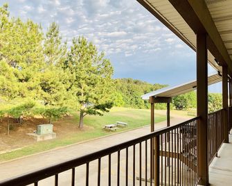 Weston Inn & Suites - Rusk - Balcón