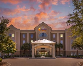 Comfort Suites Myrtle Beach Central - Myrtle Beach - Building