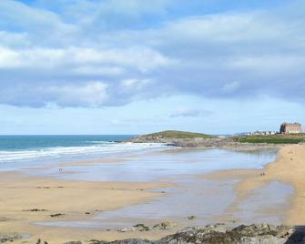 Newquay Holiday Villa - Newquay - Beach