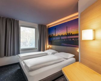 B&B Hotel Düsseldorf-City - Düsseldorf - Habitación