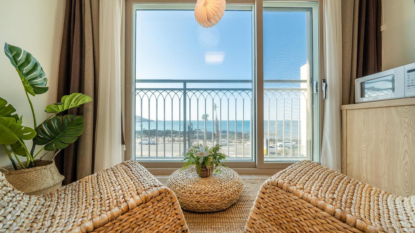 Mon Dieu Hotel