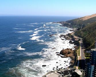 Beachfront 2 Bed/2 Bath Apartment - Concon - Outdoors view