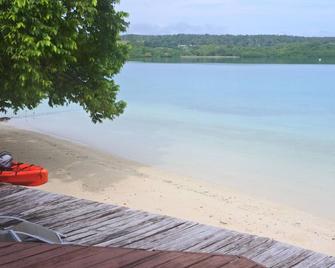 Santo Sunset Beach Villas on Surunda Bay - Luganville - Beach