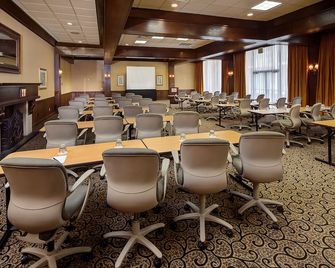 Historic Whispering Woods Hotel & Conference Center - Olive Branch - Meetingruimte