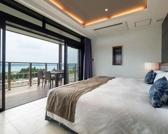 One Suite The Terrace - Nakijin - Schlafzimmer
