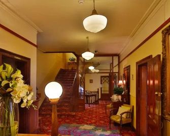 Astor Private Hotel - Hobart - Hallway