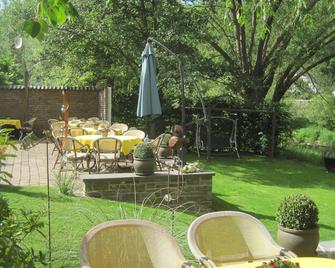 Landhotel Ewerts - Nuerburg - Patio