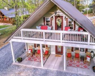 New Construction, Beautiful Home with Boat Slip - Cadiz - Gebäude