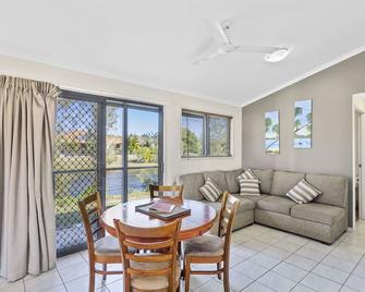 Ingenia Holidays Hervey Bay - Torquay - Dining room