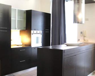 Loft Trieste Matteotti with Park place - Trieste - Cocina