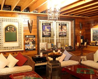 Cingjing Hanging Garden & Resort - Ren-ai Township - Lounge