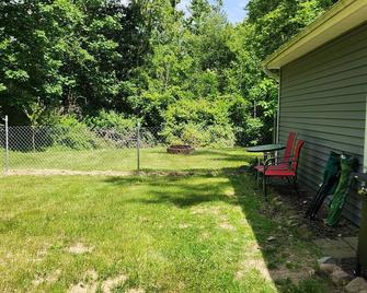 Cardinal Cottage in Brooklyn, MI\n - Brooklyn - Patio