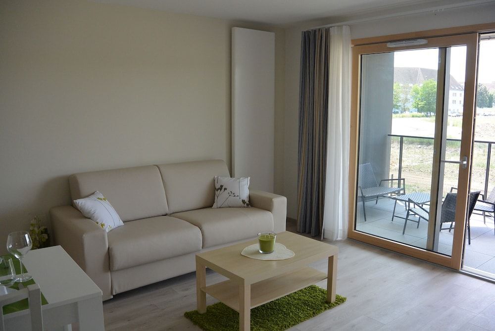 Airport Club Hotel - Blotzheim - Sala de estar