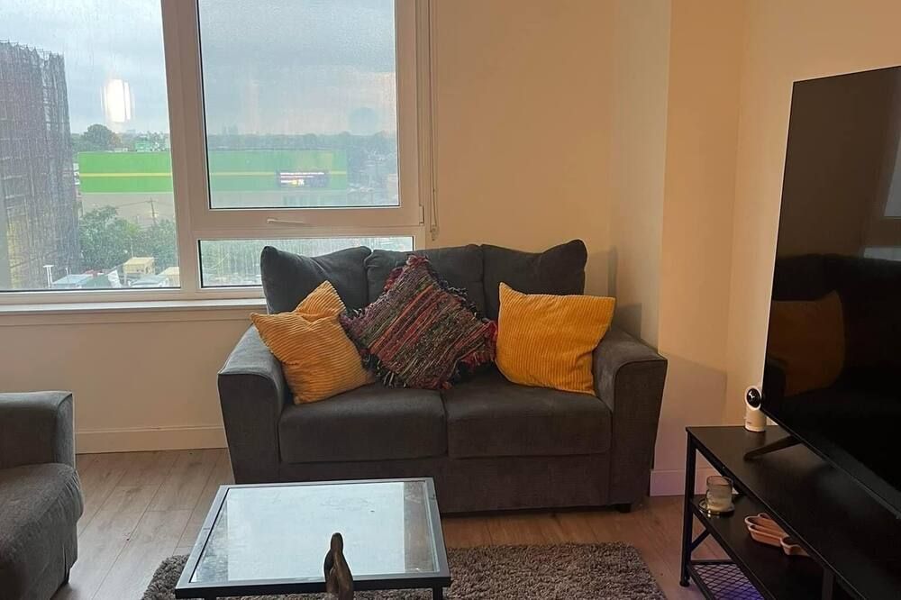 Cozy shared space 1-bedroom in a condo with AC, WiFi in fabulous Brooklyn - Brooklyn - Soggiorno