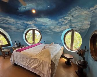 Beachfront Paradise Boutique Hotel - Tlachicón - Bedroom