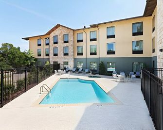 Studio Apartment in Lakeway - Lakeway - Zwembad