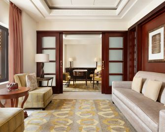 Al Husn Hotel Muscat - Muscat - Bedroom