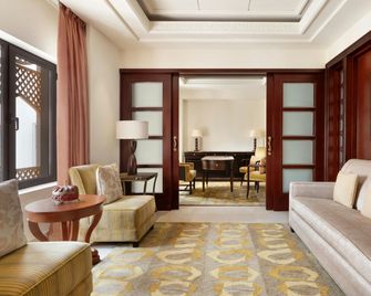 Al Husn Hotel Muscat - Muscat - Bedroom