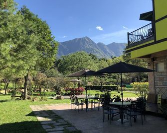 Sitou Peach Villa B&B - נאנטו סיטי - פטיו