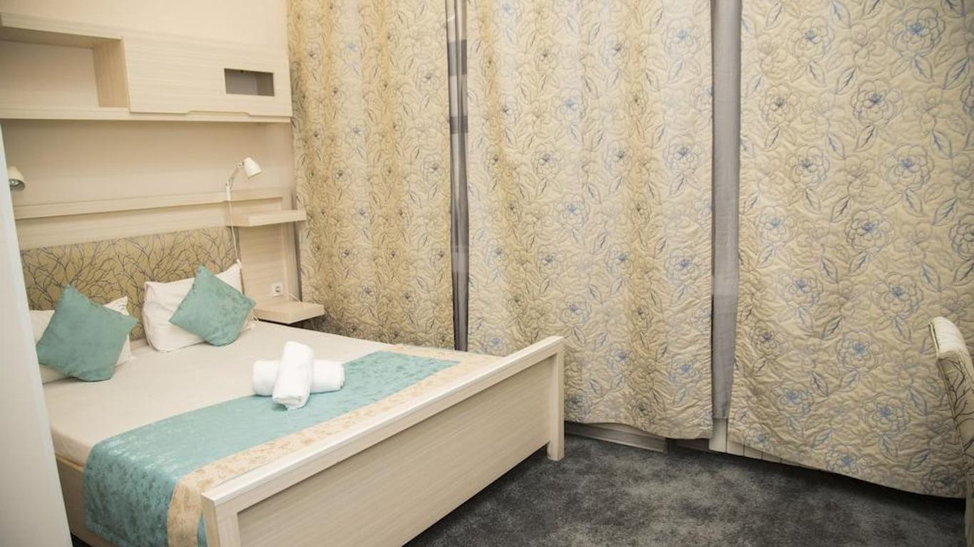 فندق بريستول باكو