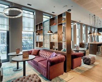 Premier Inn Berlin Alexanderplatz - Berlino - Area lounge
