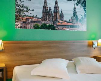 Tri Hotel Smart Criciuma - Criciúma - Camera da letto