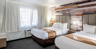 Quality Inn South Lake Tahoe - South Lake Tahoe - Bedroom