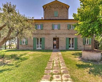 Holiday Home near Senigallia Beach - Senigallia - Bygning