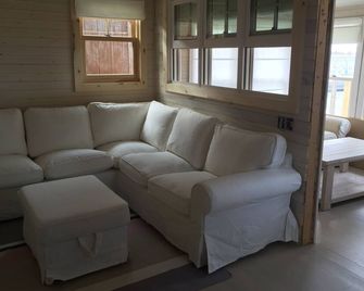 On the water in the Historic Heart of Ranier, Minnesota - Ranier - Sala de estar