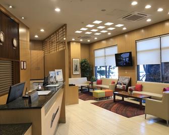 Ramada by Wyndham Dongtan - Hwaseong - Front desk