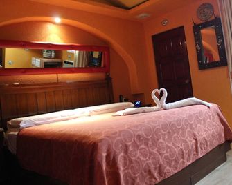 Habitación con jacuzzi Villas y Suites Real Azteca. - Kota Meksiko - Kamar Tidur