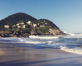 Villa Di Verona Charm Hotel - Guarujá