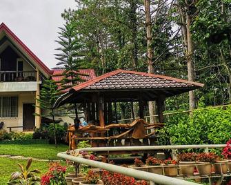Family Villa beside Seagull Mountain Resort - Marilog District - Building