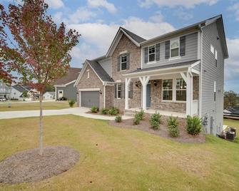 Modern Canton Home 10 Mi to Lake Allatoona! - Canton - Gebouw