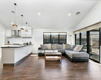 The Aspen & Apartments - Sale - Huiskamer