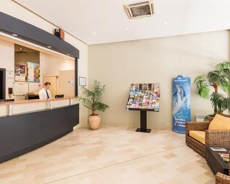 Pierre & Vacances Résidence Les Citronniers - Menton - Front desk