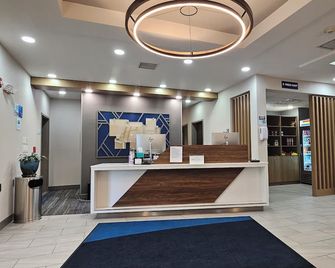 Holiday Inn Express & Suites Twin Falls By IHG - Twin Falls - Resepsjon