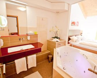 Hotel und Appartementhof Waldeck - Bad Füssing