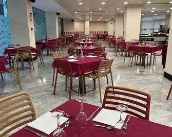 Agora Spa & Resort - פניסקולה - מסעדה