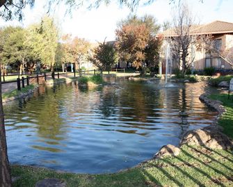 aha Kopanong Hotel & Conference Centre - Benoni - Outdoors view