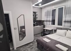 Up Apartments - Belgrado - Camera da letto