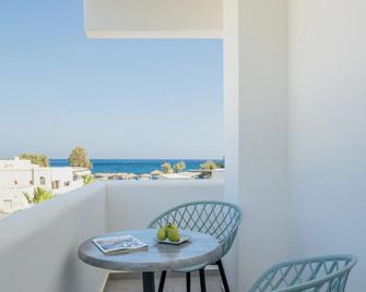 Sea View Beach Hotel - Adults Only 14 Plus - Perissa - Parveke