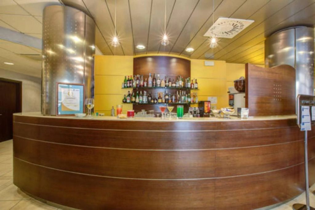 Hotel Europa - אנקונה - דלפק קבלה