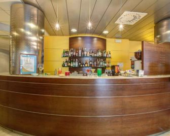 Hotel Europa - אנקונה - דלפק קבלה