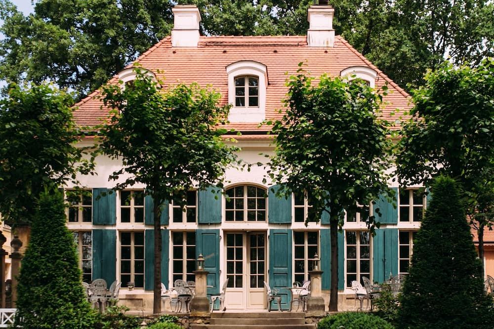 Villa Sorgenfrei und Restaurant Atelier Sanssouci - Radebeul - Gebouw