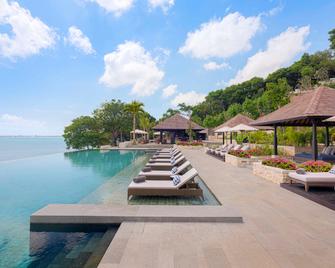 Raffles Bali - South Kuta - Pool